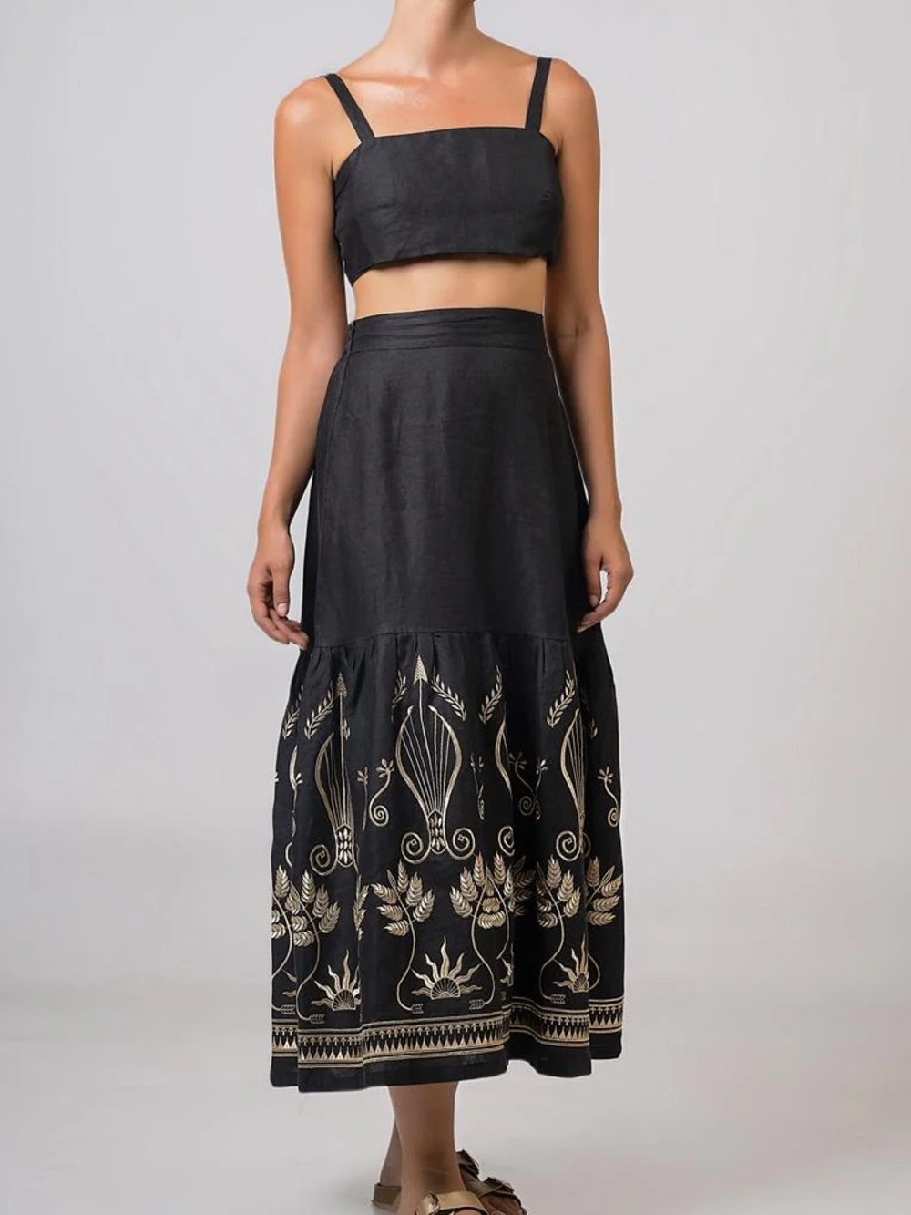 High waist skirt with embroidery Black - Gold.  Size Small